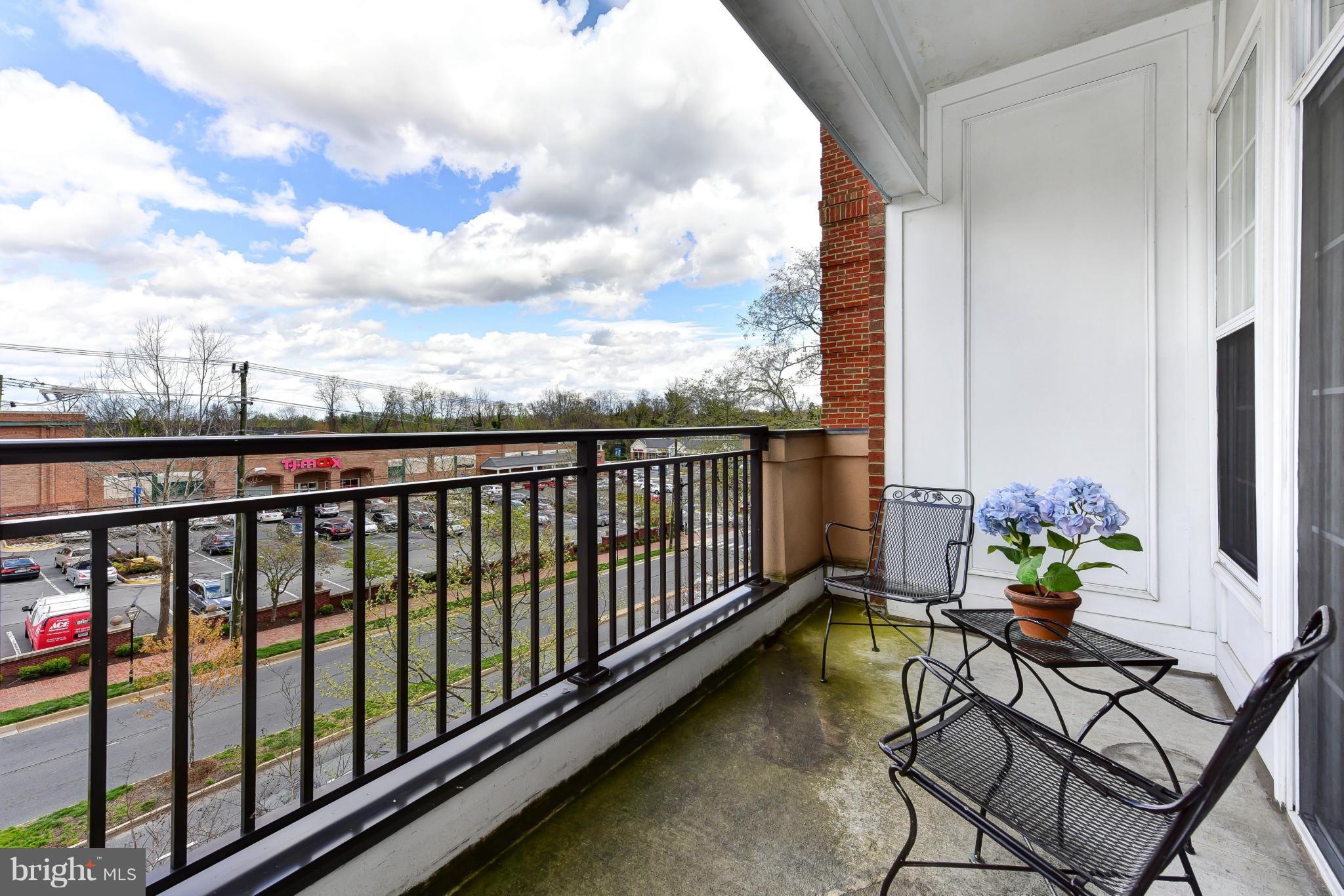 PROVIDENCE SQUARE - Residential