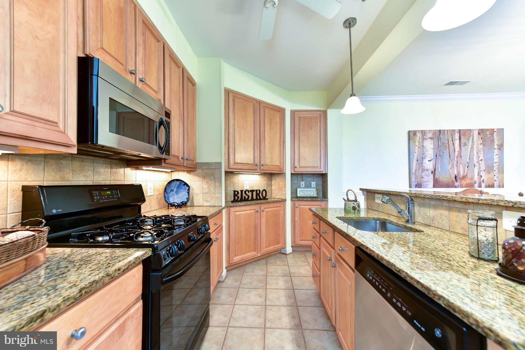 PROVIDENCE SQUARE - Residential