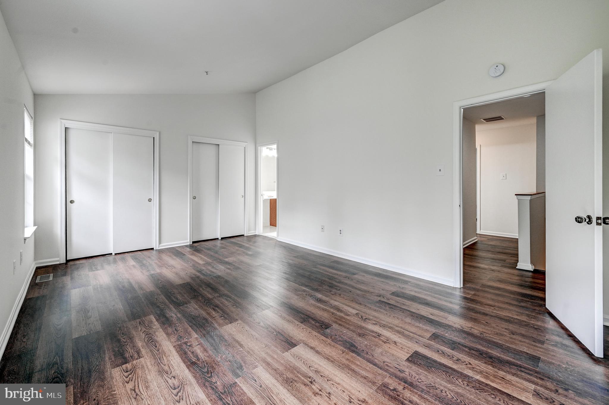 CLARY'S FOREST - Residential Lease