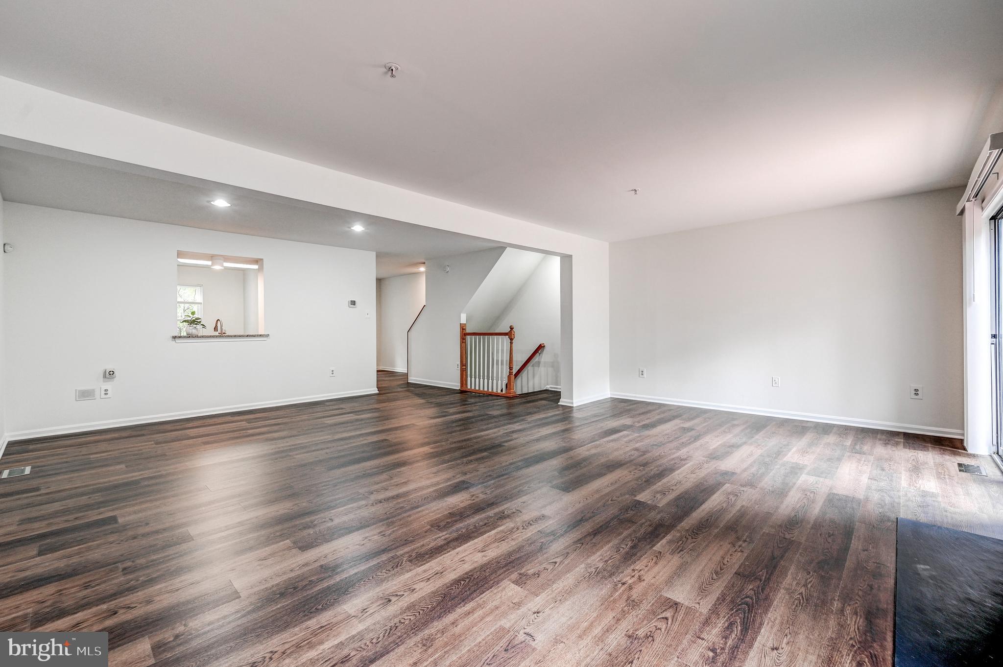 CLARY'S FOREST - Residential Lease