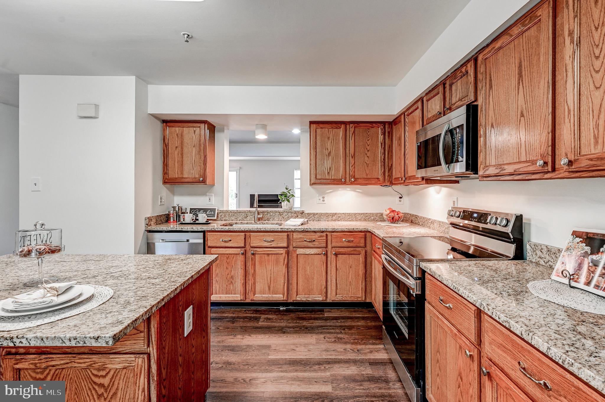 CLARY'S FOREST - Residential Lease