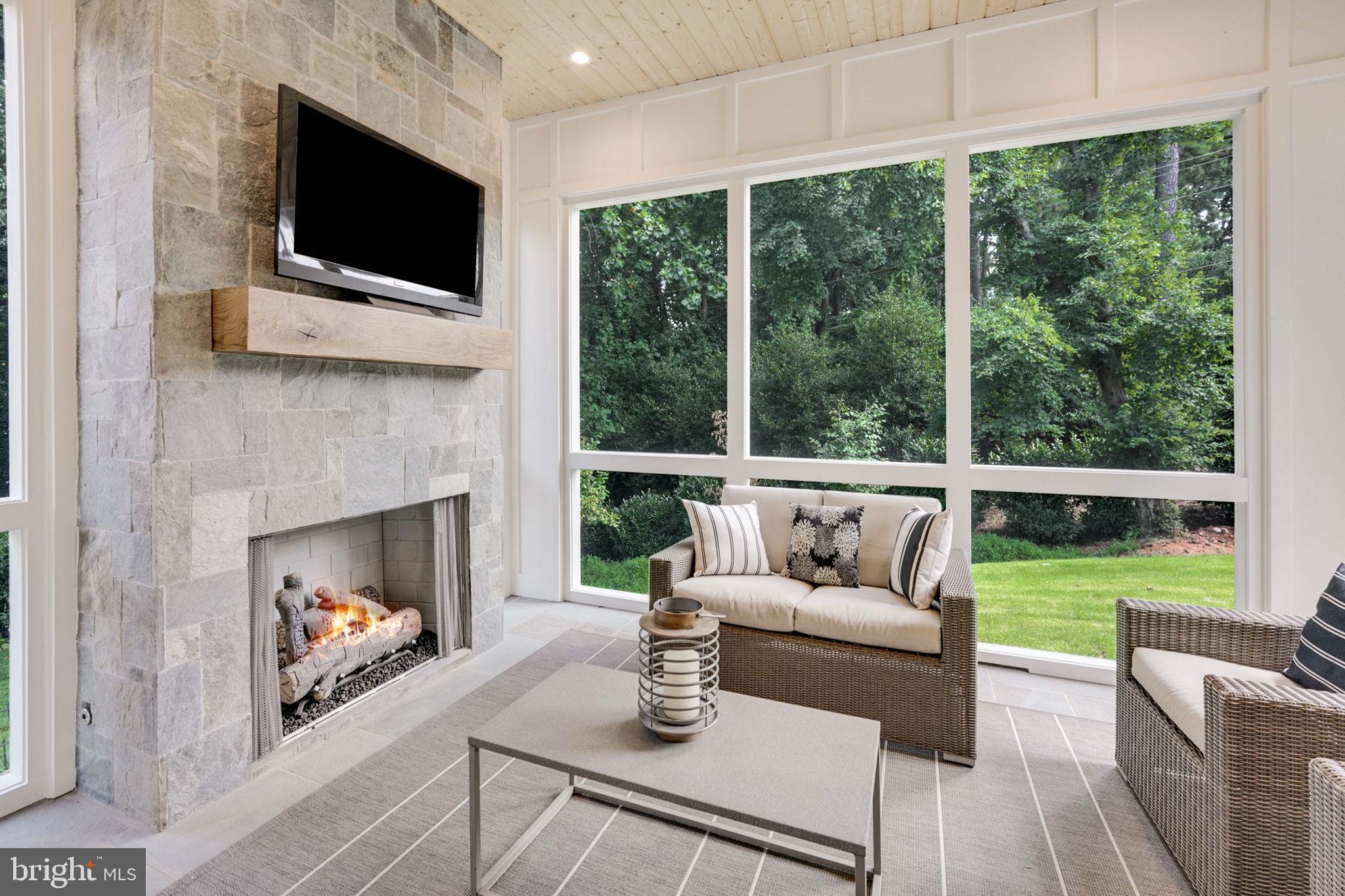 CHAIN BRIDGE FOREST - Residential