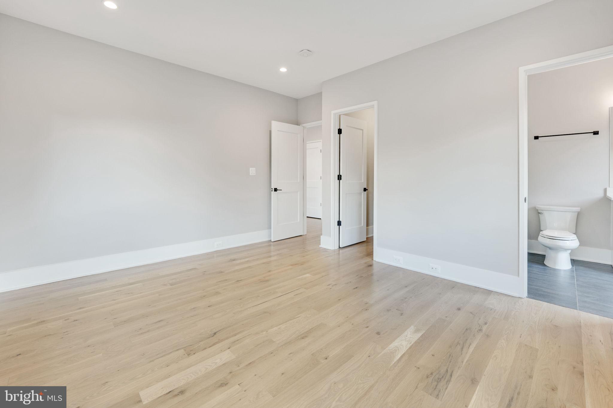 CHAIN BRIDGE FOREST - Residential