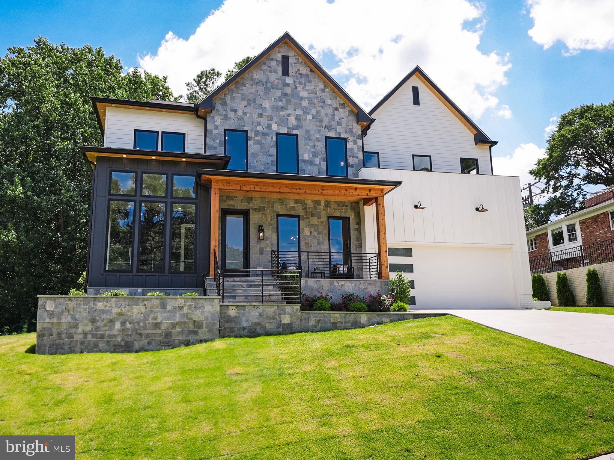 CHAIN BRIDGE FOREST - Residential