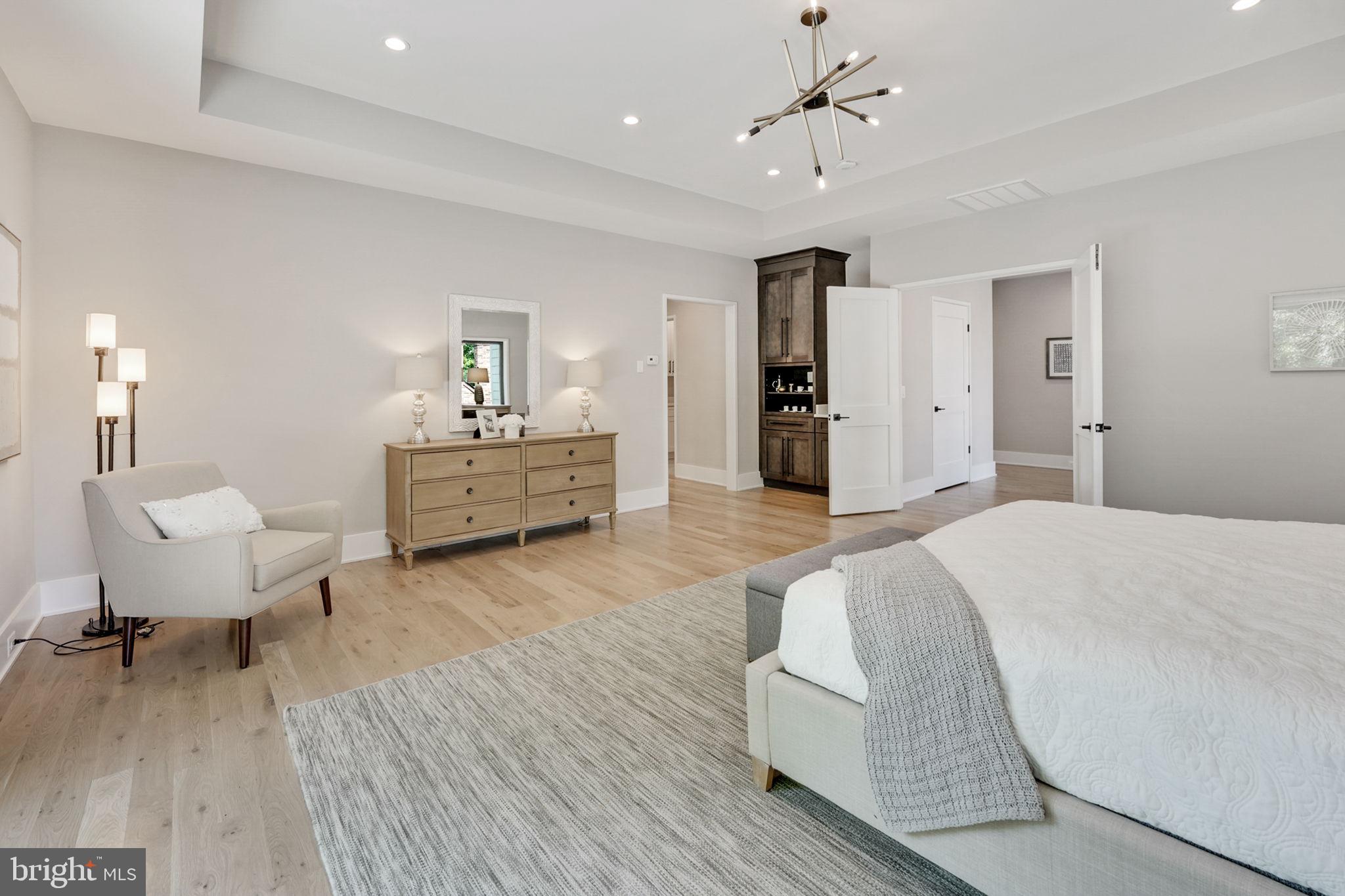 CHAIN BRIDGE FOREST - Residential