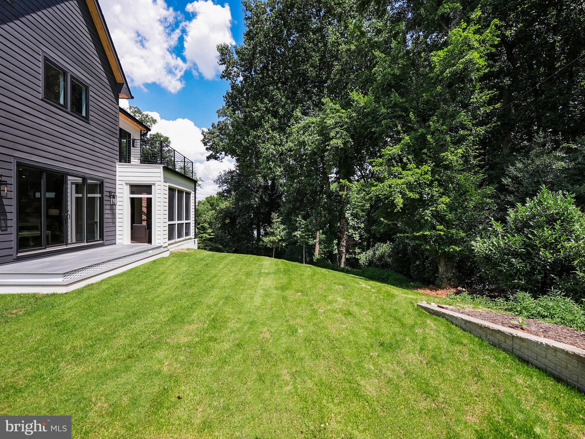 CHAIN BRIDGE FOREST - Residential