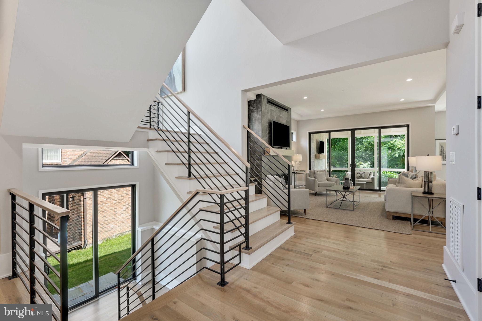 CHAIN BRIDGE FOREST - Residential