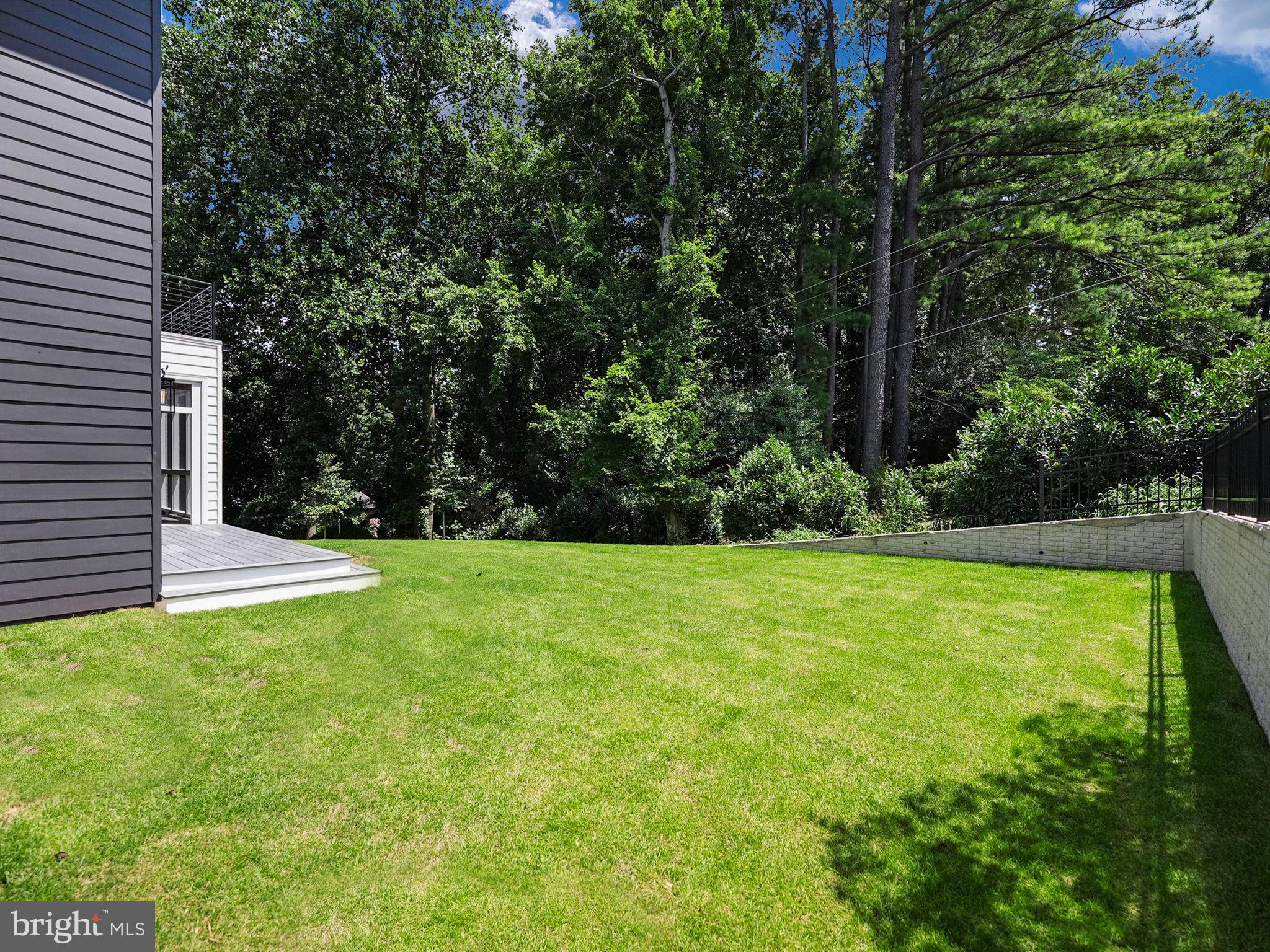 CHAIN BRIDGE FOREST - Residential