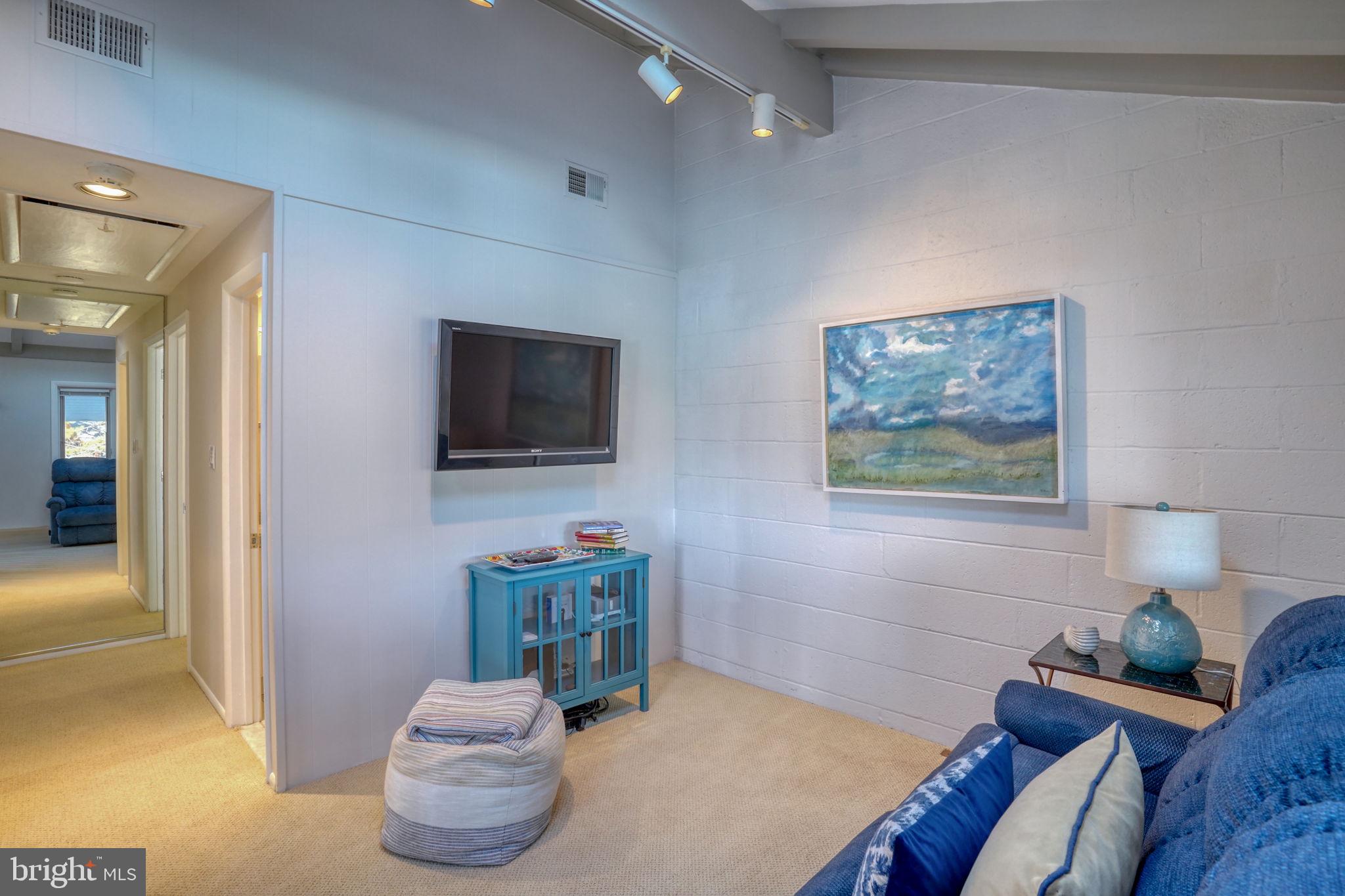 NEWBOLD SQUARE - Residential