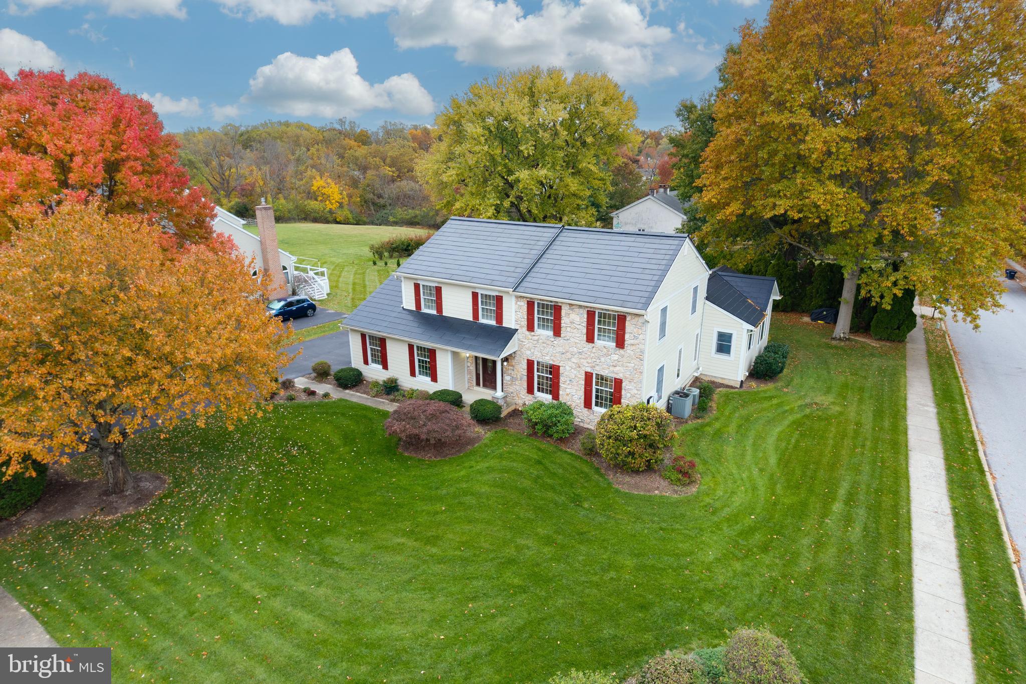 100 BROOKHOLLOW DRIVE