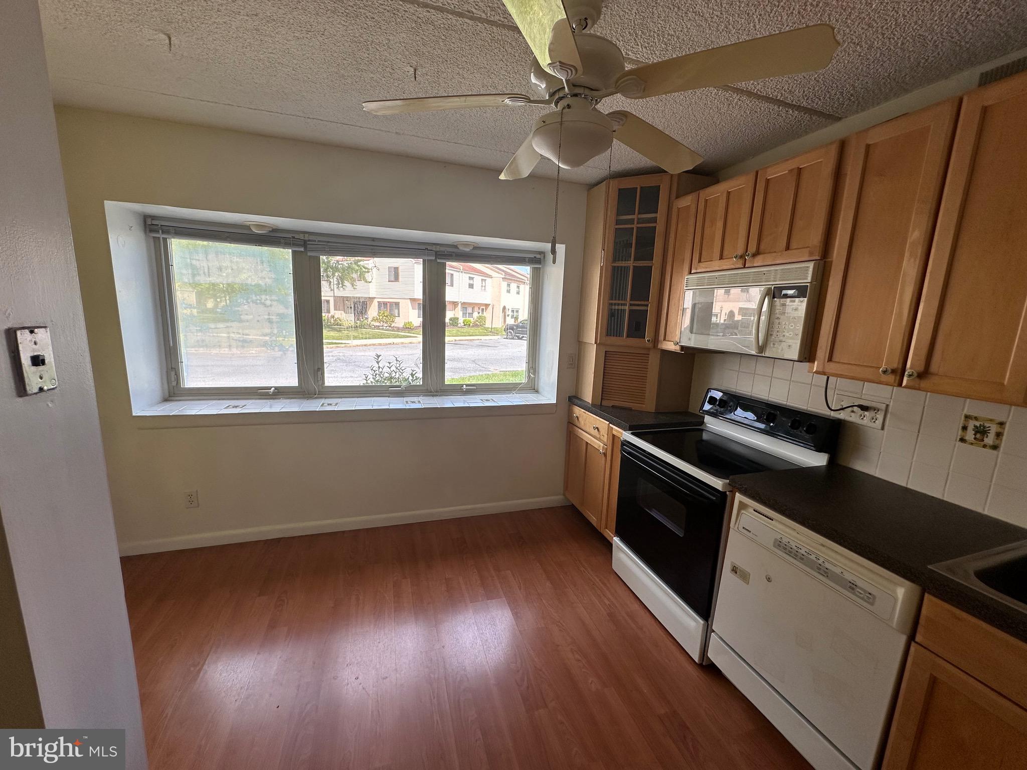 1200 CHELMSFORD CIRCLE 1200