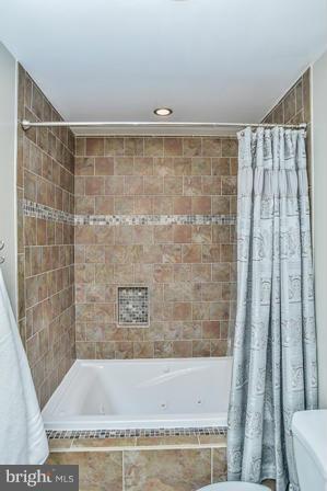 CROSSPOINTE - Residential