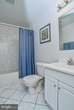 CROSSPOINTE - Residential