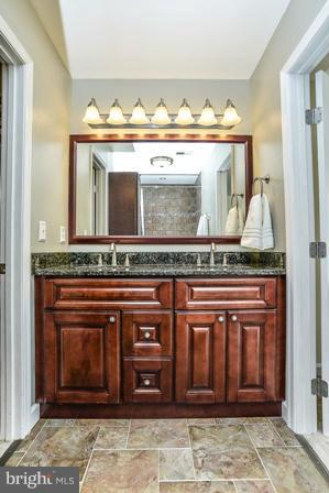 CROSSPOINTE - Residential