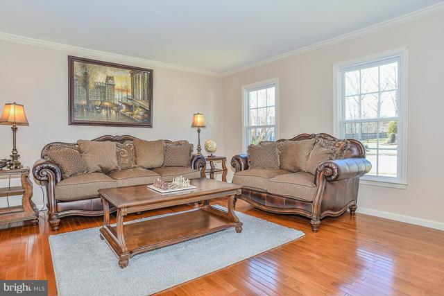 CROSSPOINTE - Residential