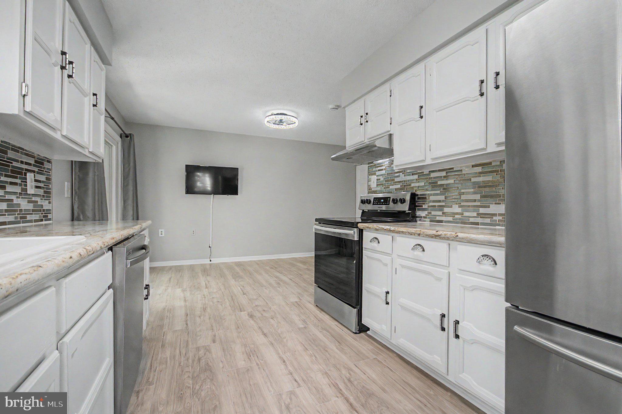 2615 POINT LOOKOUT COVE