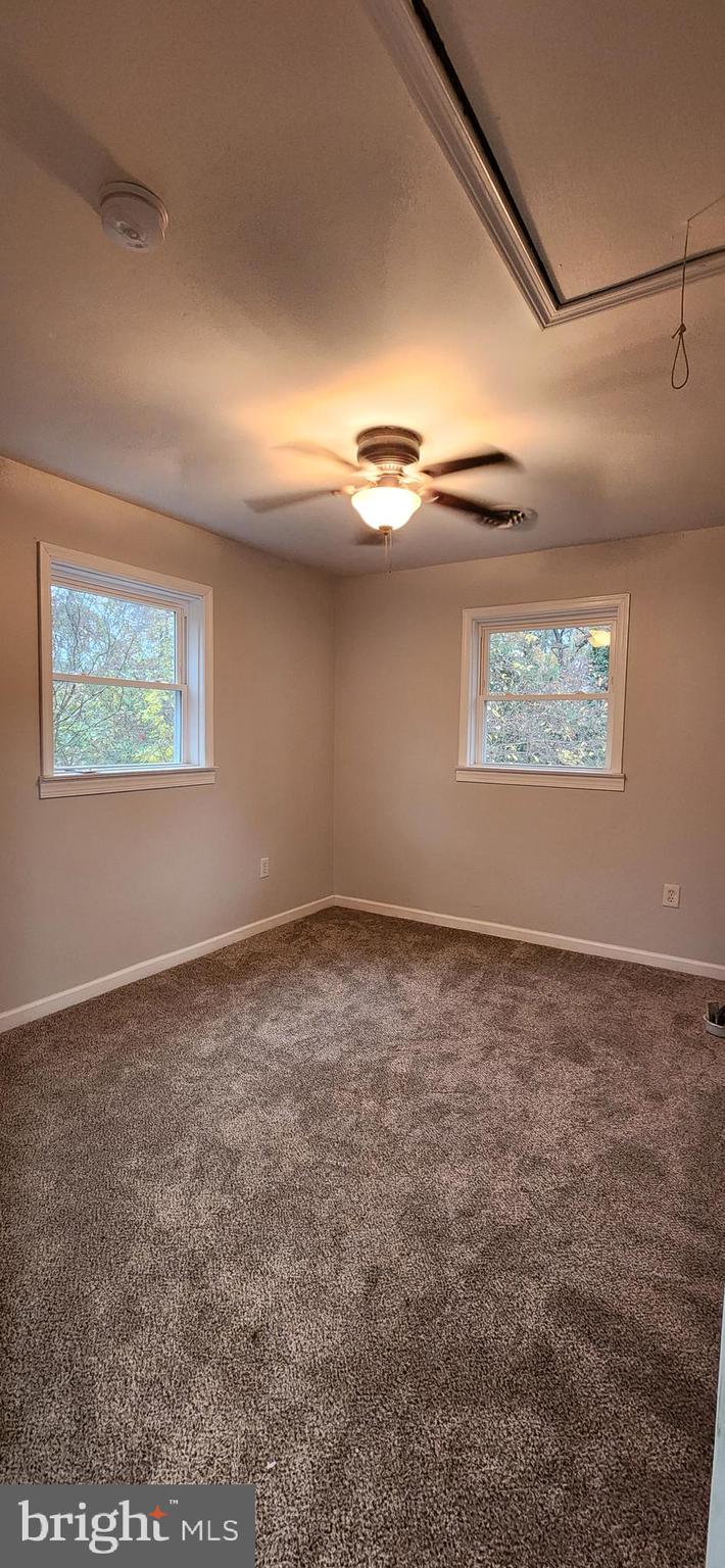 DRUM POINT - Residential Lease