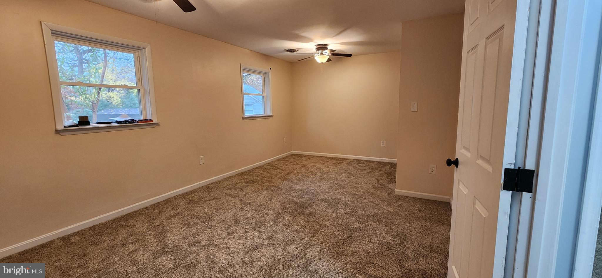 DRUM POINT - Residential Lease