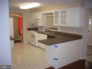 EAST WALDORF - Residential Lease