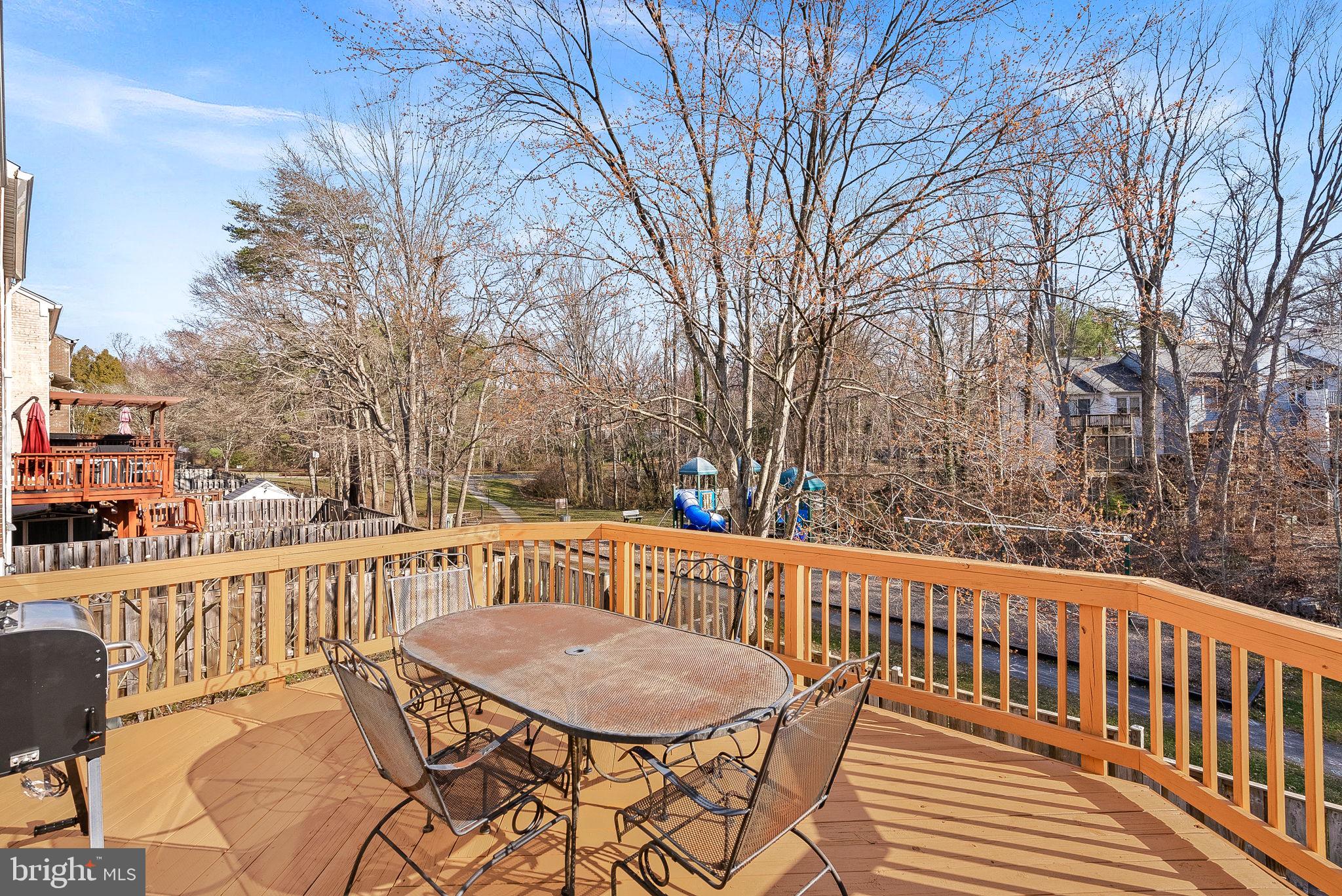 LAKE BRADDOCK - Residential