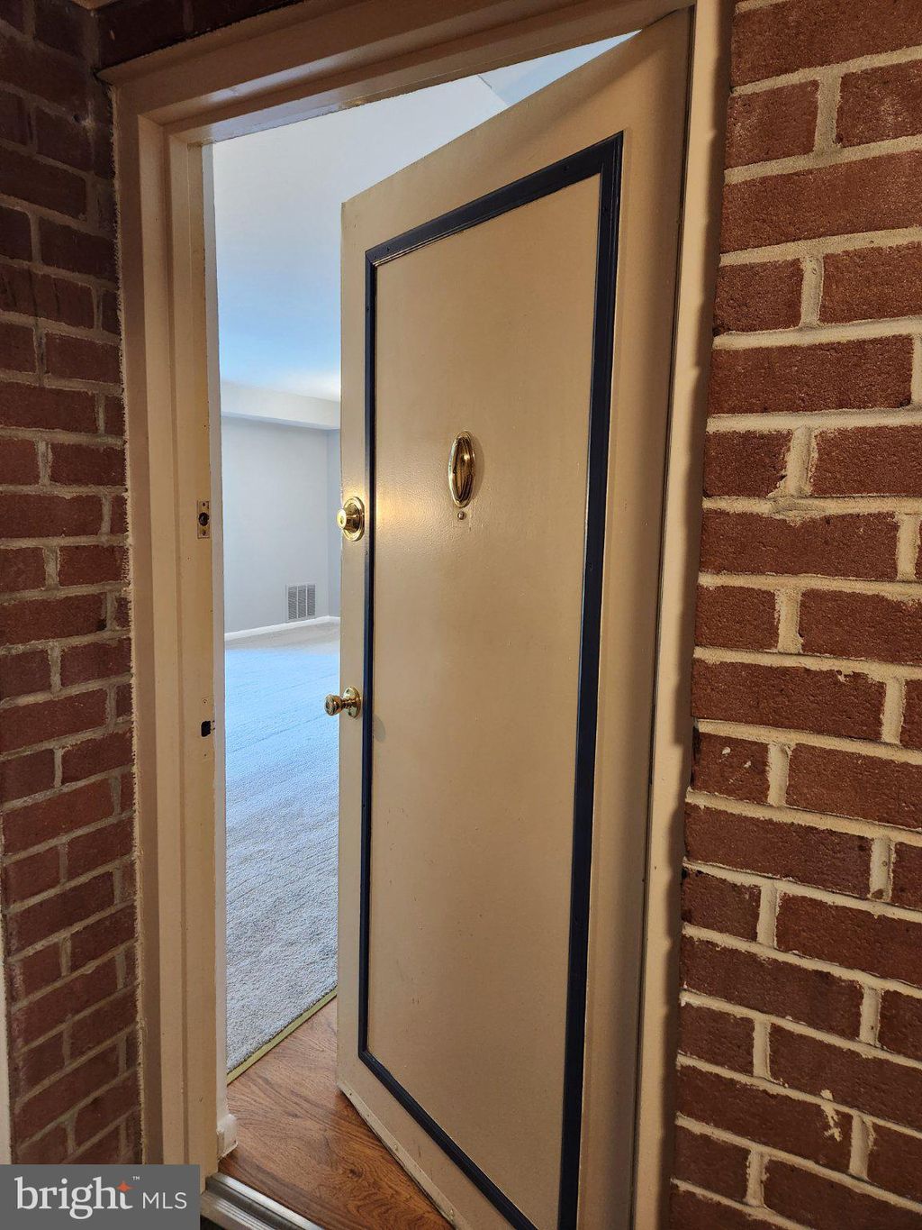 Photo of 207 Erin Way #T4, REISTERSTOWN, MD 21136 (MLS # MDBC2160660)