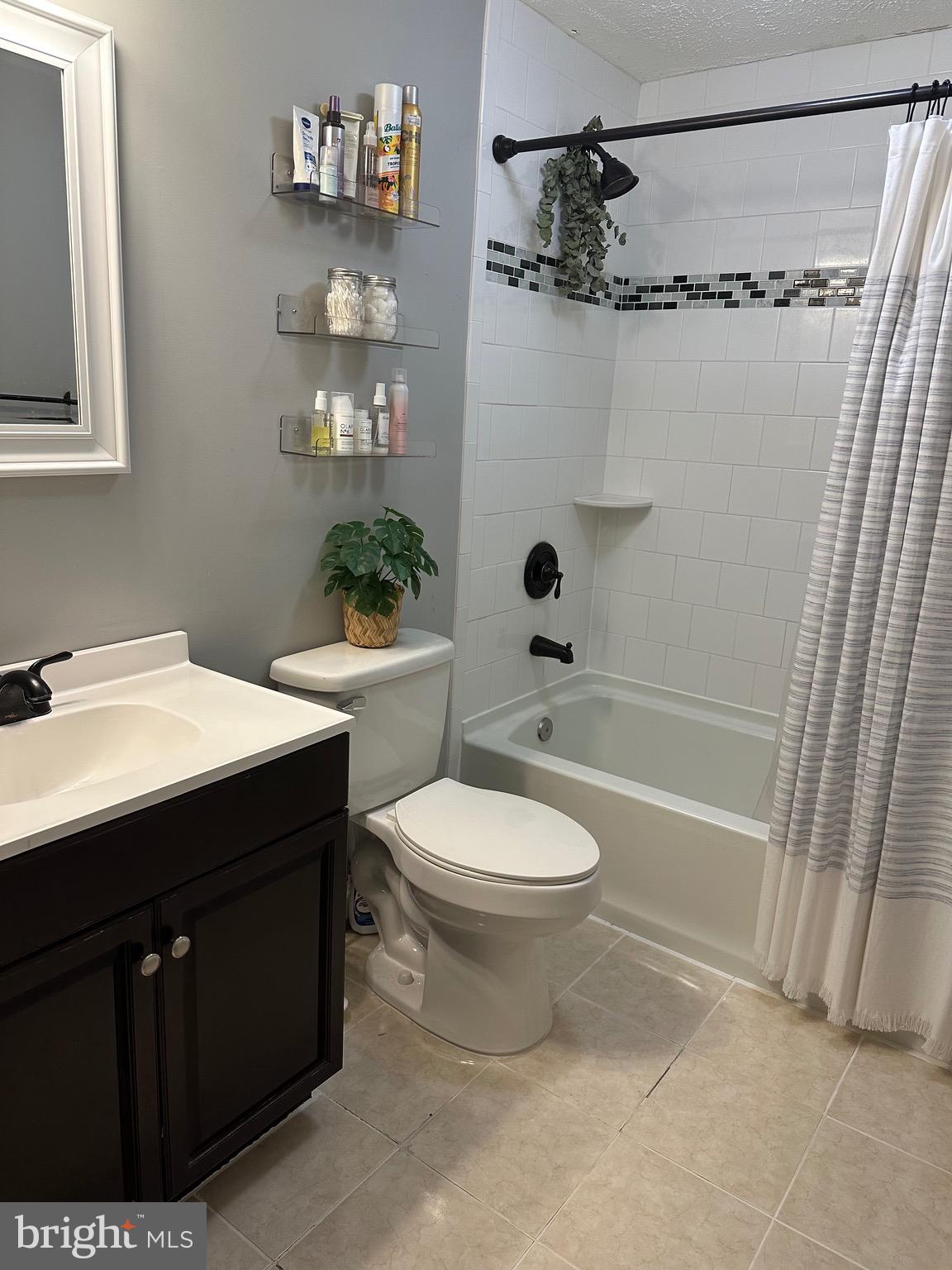 KINGS WOODS - Residential Lease