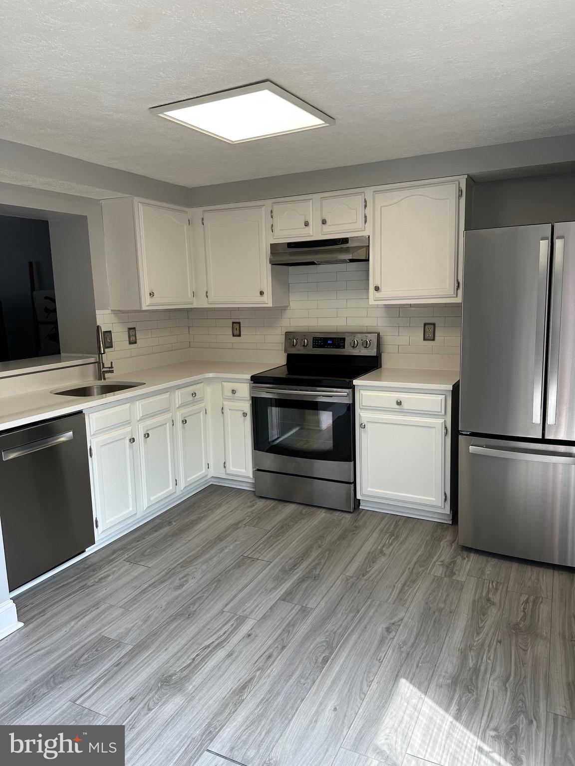 KINGS WOODS - Residential Lease