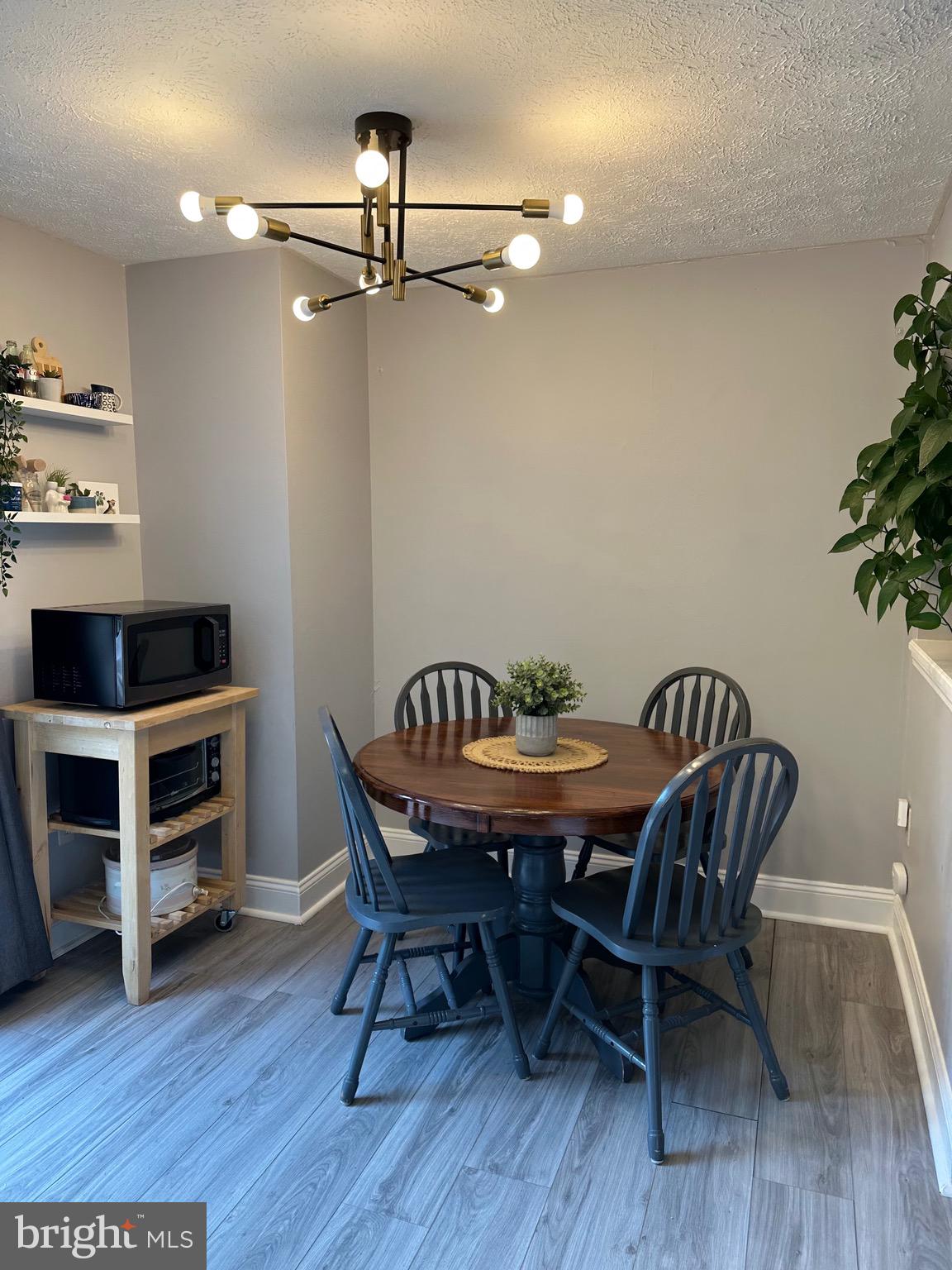 KINGS WOODS - Residential Lease