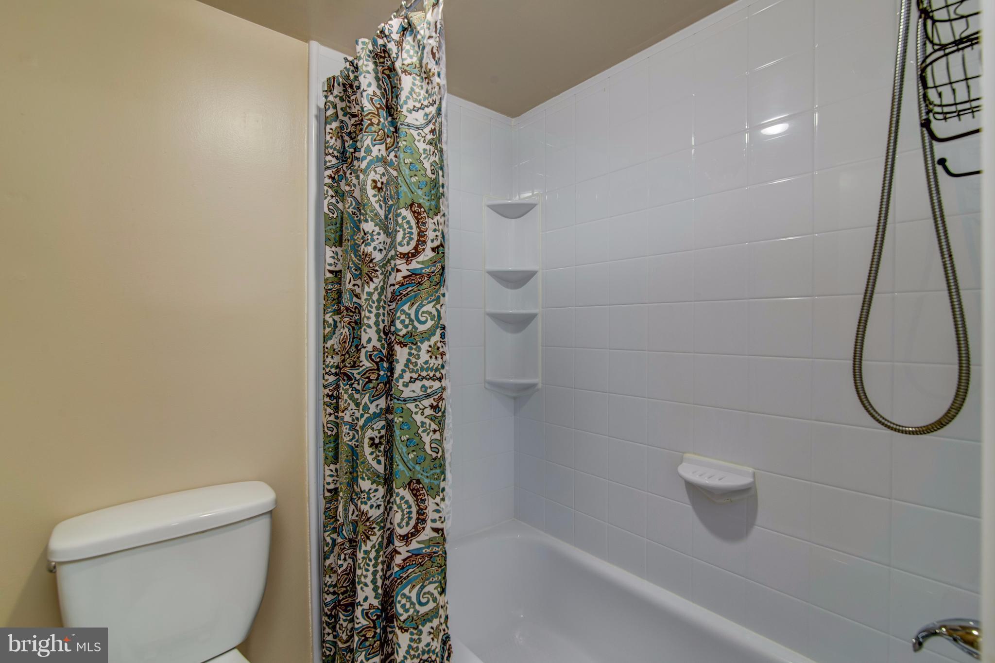 CARLYLE HOUSE - Residential