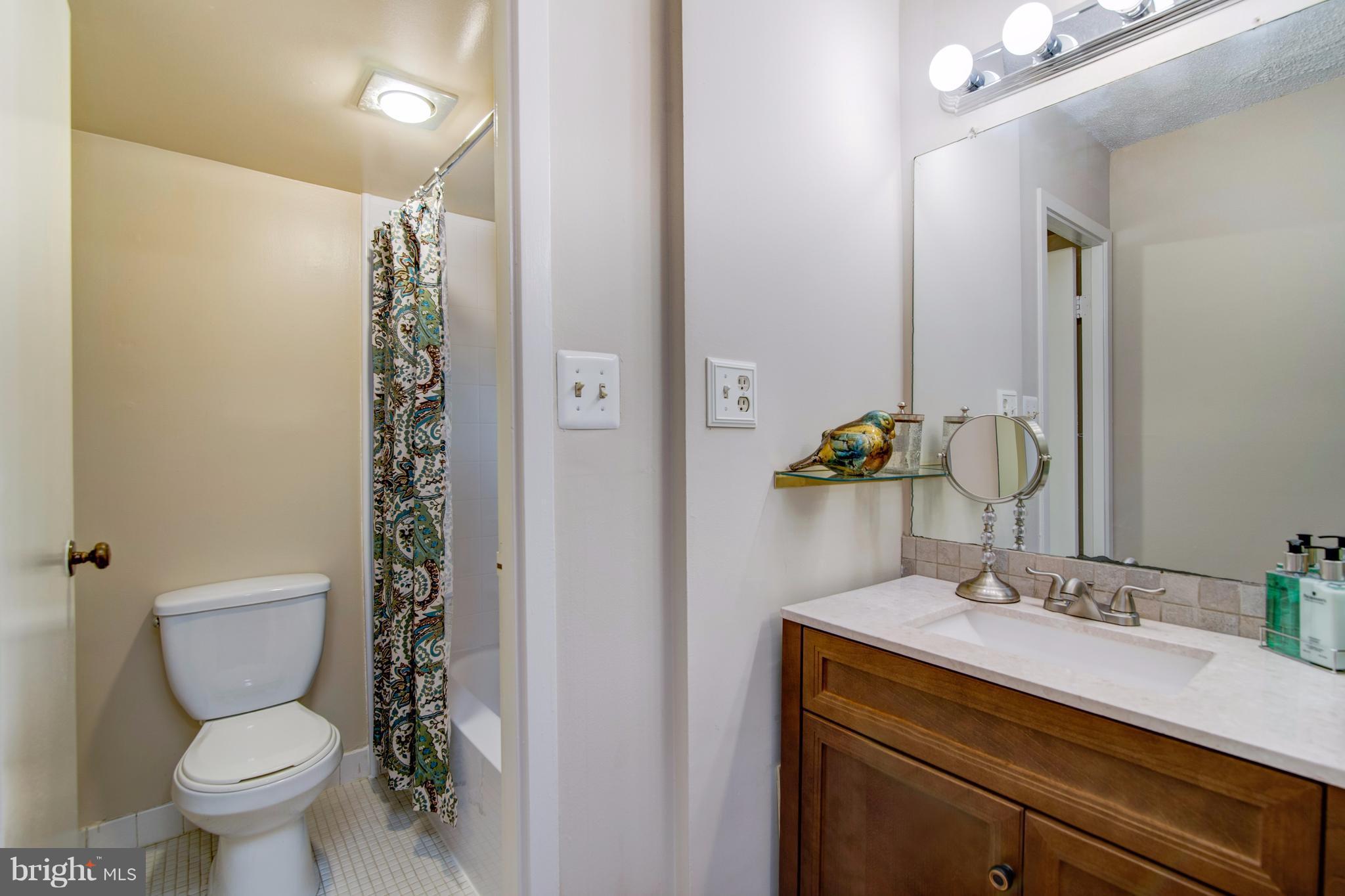 CARLYLE HOUSE - Residential