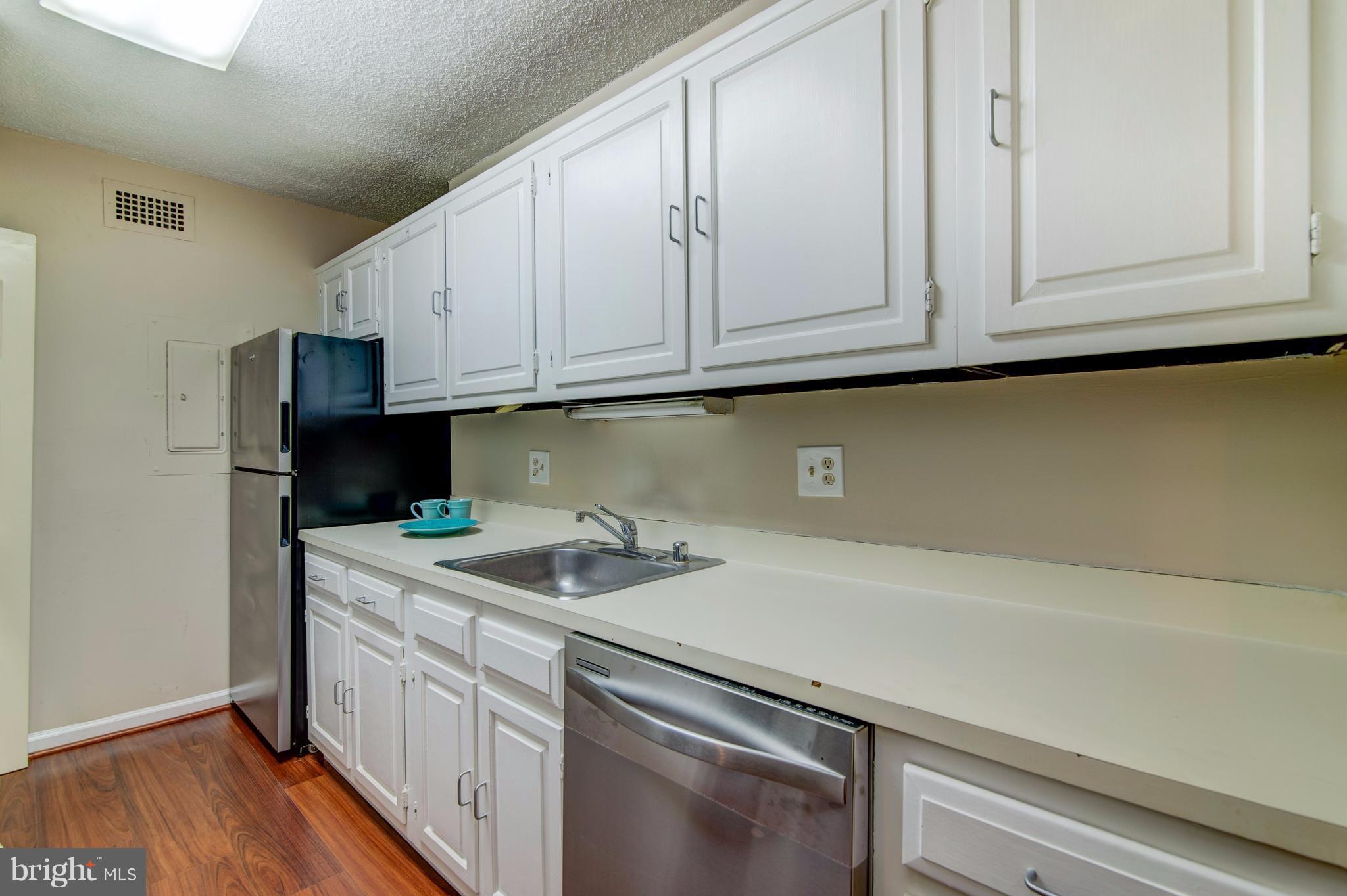 CARLYLE HOUSE - Residential