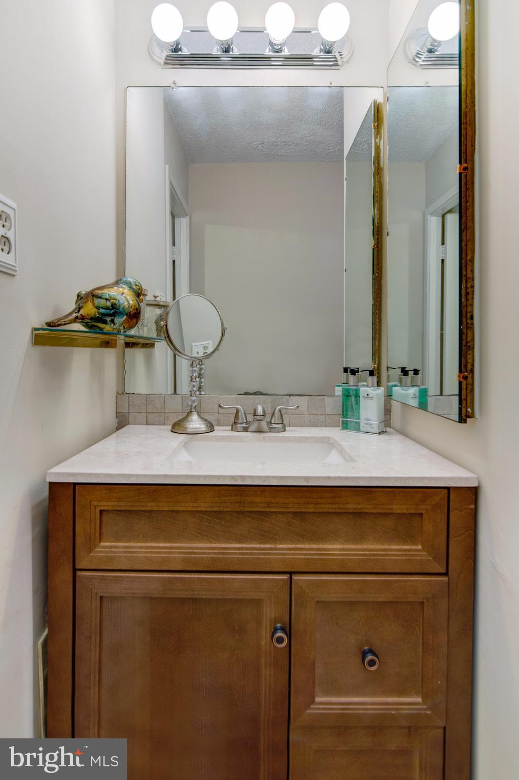 CARLYLE HOUSE - Residential