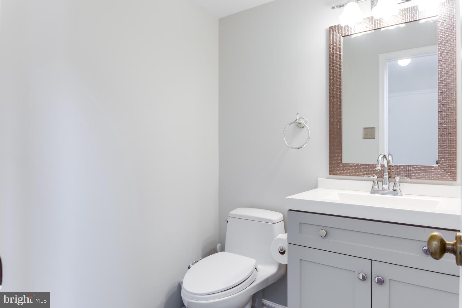 CRESTBROOK - Residential