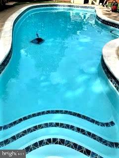 CRESTBROOK - Residential