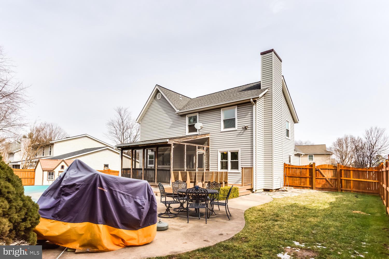 CRESTBROOK - Residential