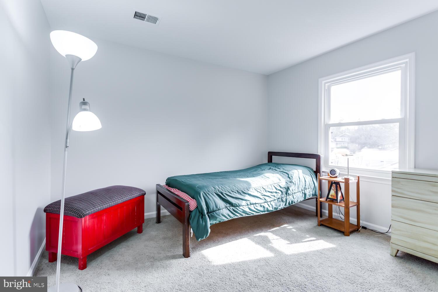 CRESTBROOK - Residential