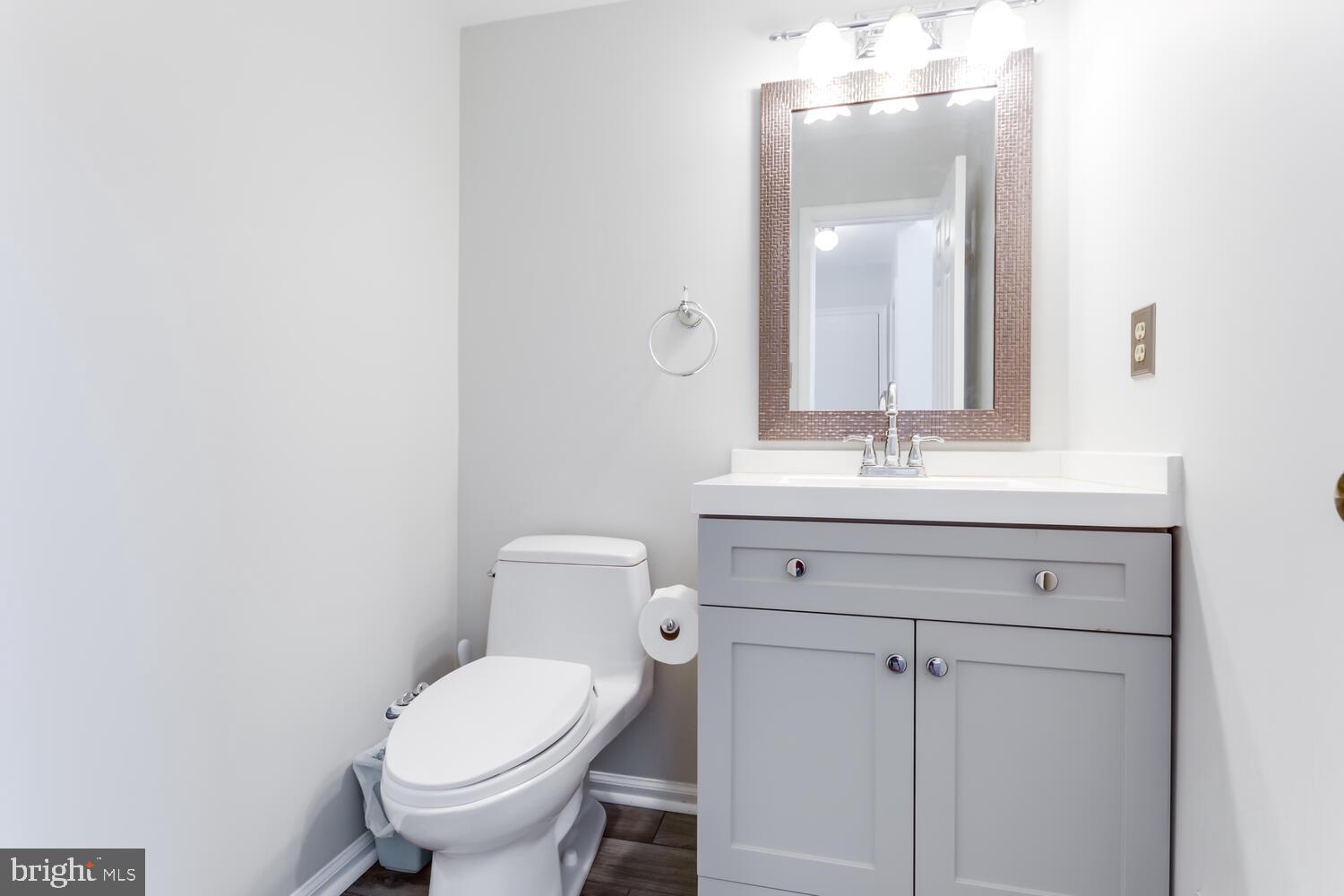 CRESTBROOK - Residential