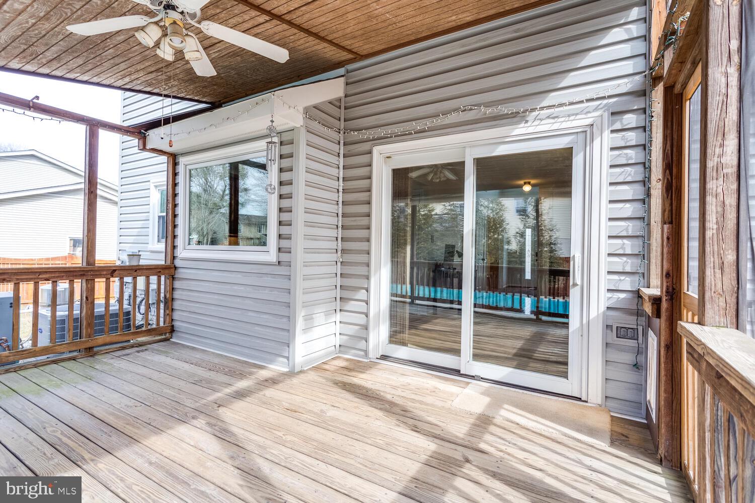 CRESTBROOK - Residential