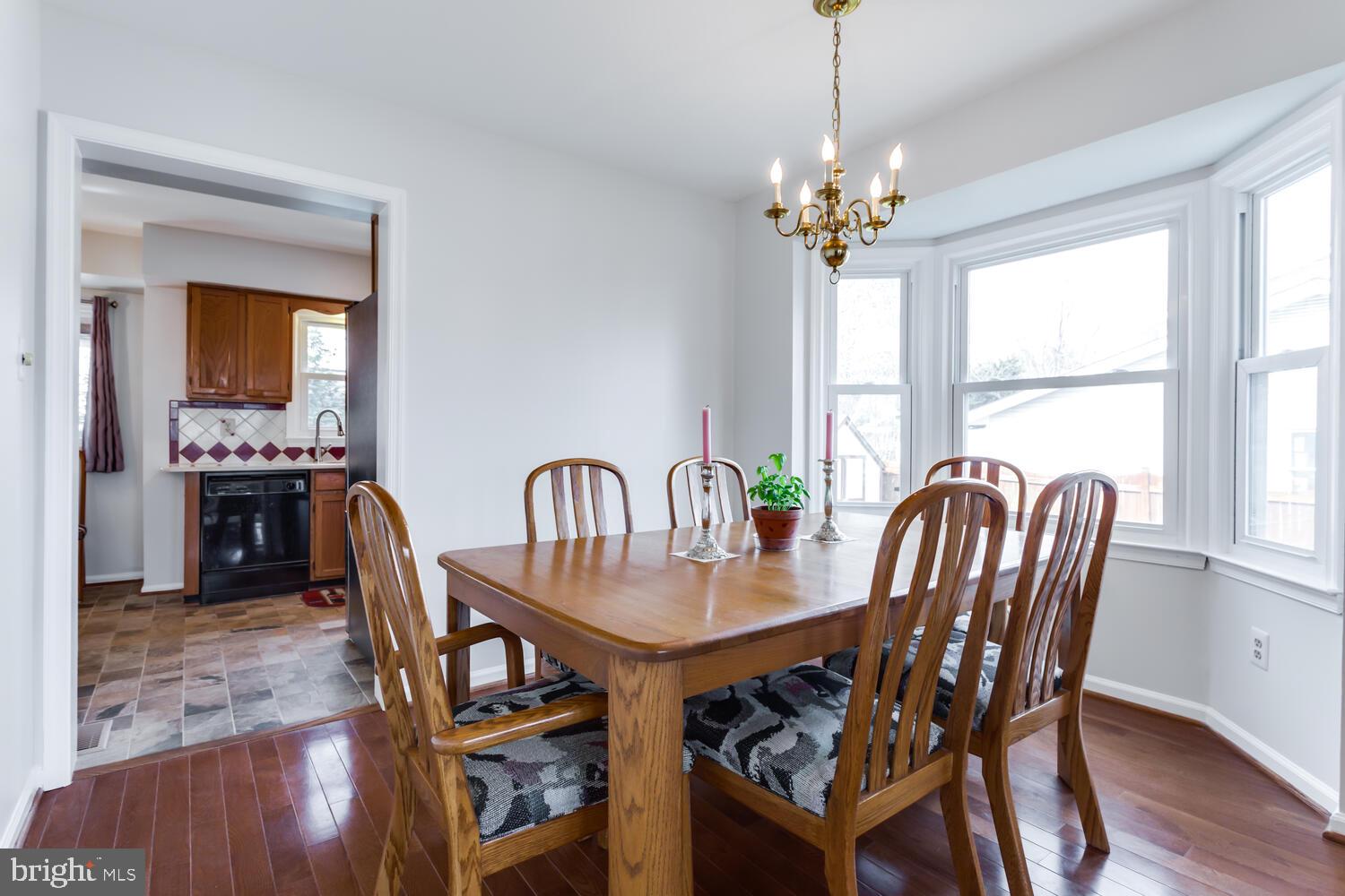 CRESTBROOK - Residential