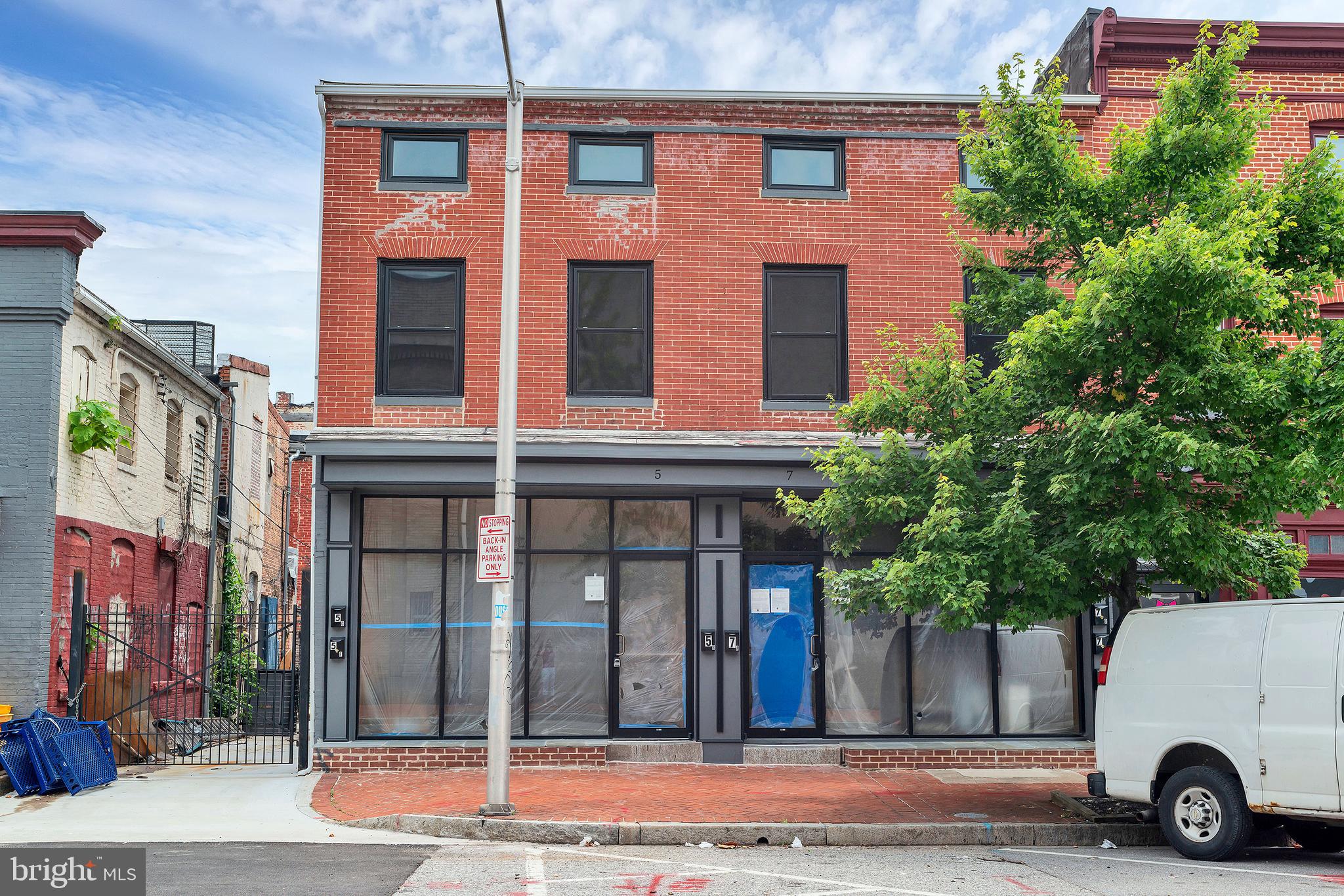 5-7 S CARROLLTON AVE