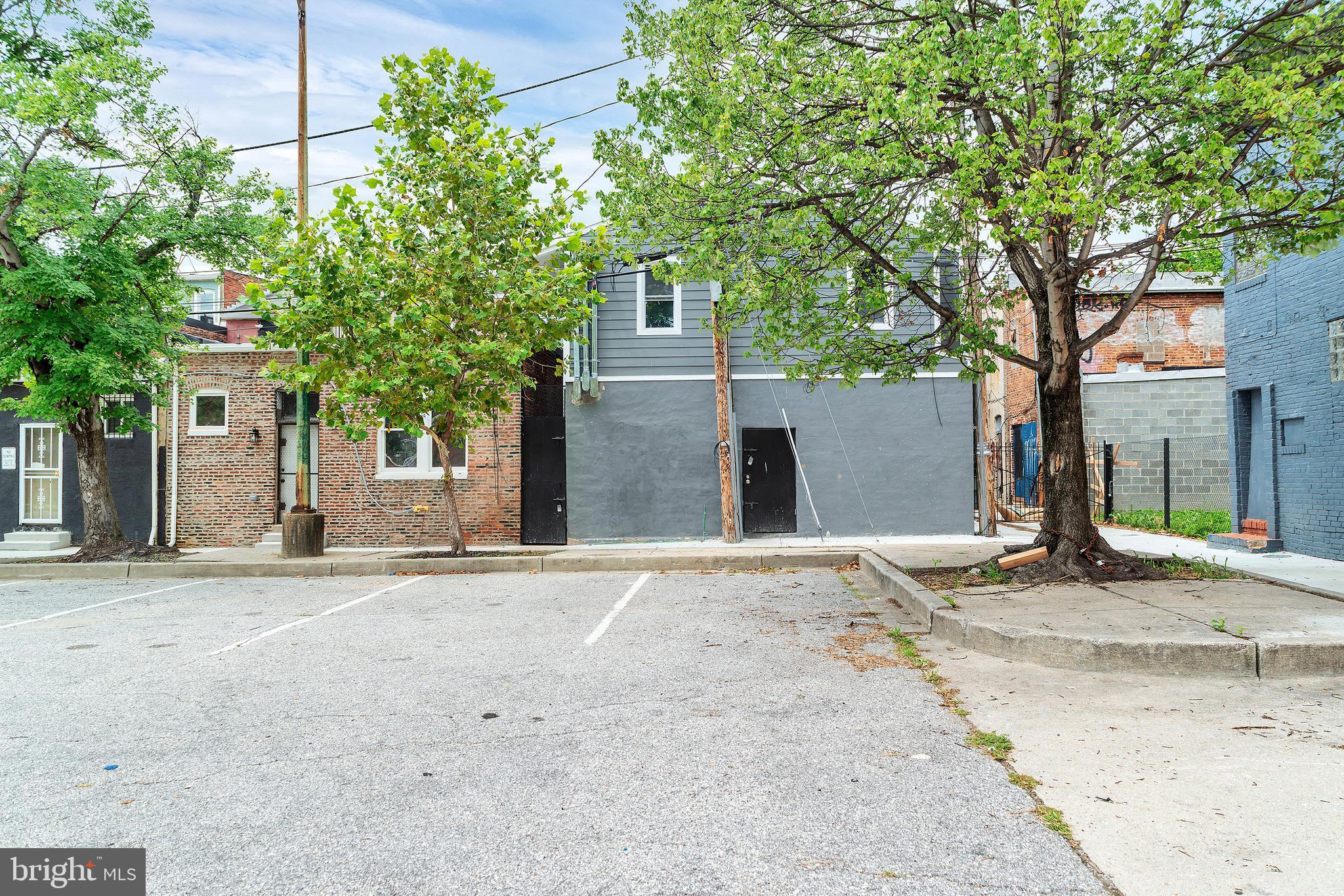 5-7 S CARROLLTON AVE