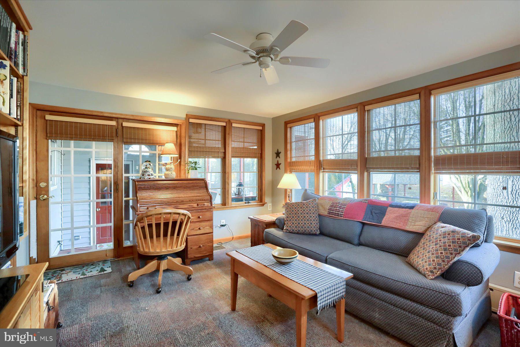 LINCOLN AVE AREA - Residential