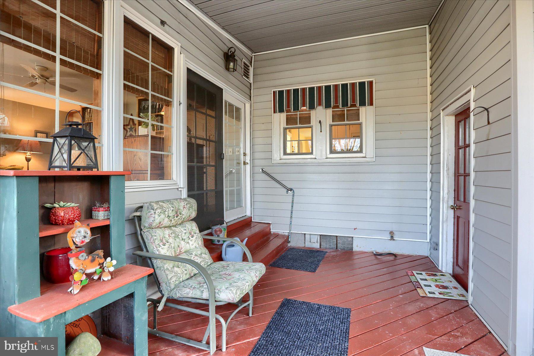 LINCOLN AVE AREA - Residential