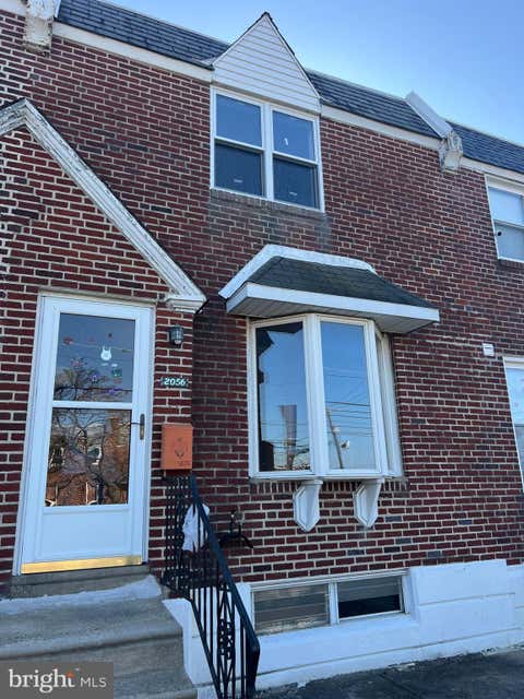 Townhouse For Sale - 2056 Robbins Ave<br/> PHILADELPHIA, PA 19149