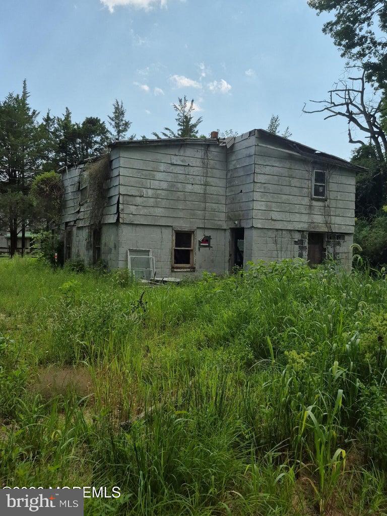 112 SHEPPARD DAVIS ROAD