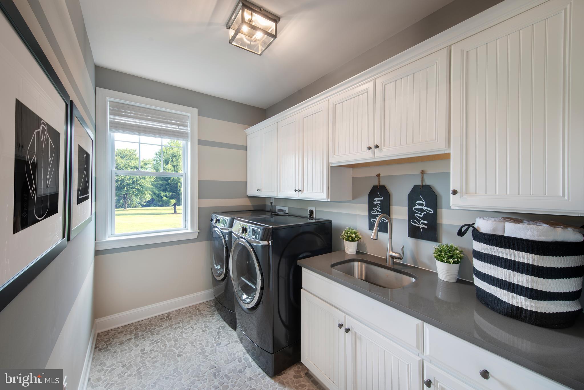FOUNDERS ESTATE - Residential