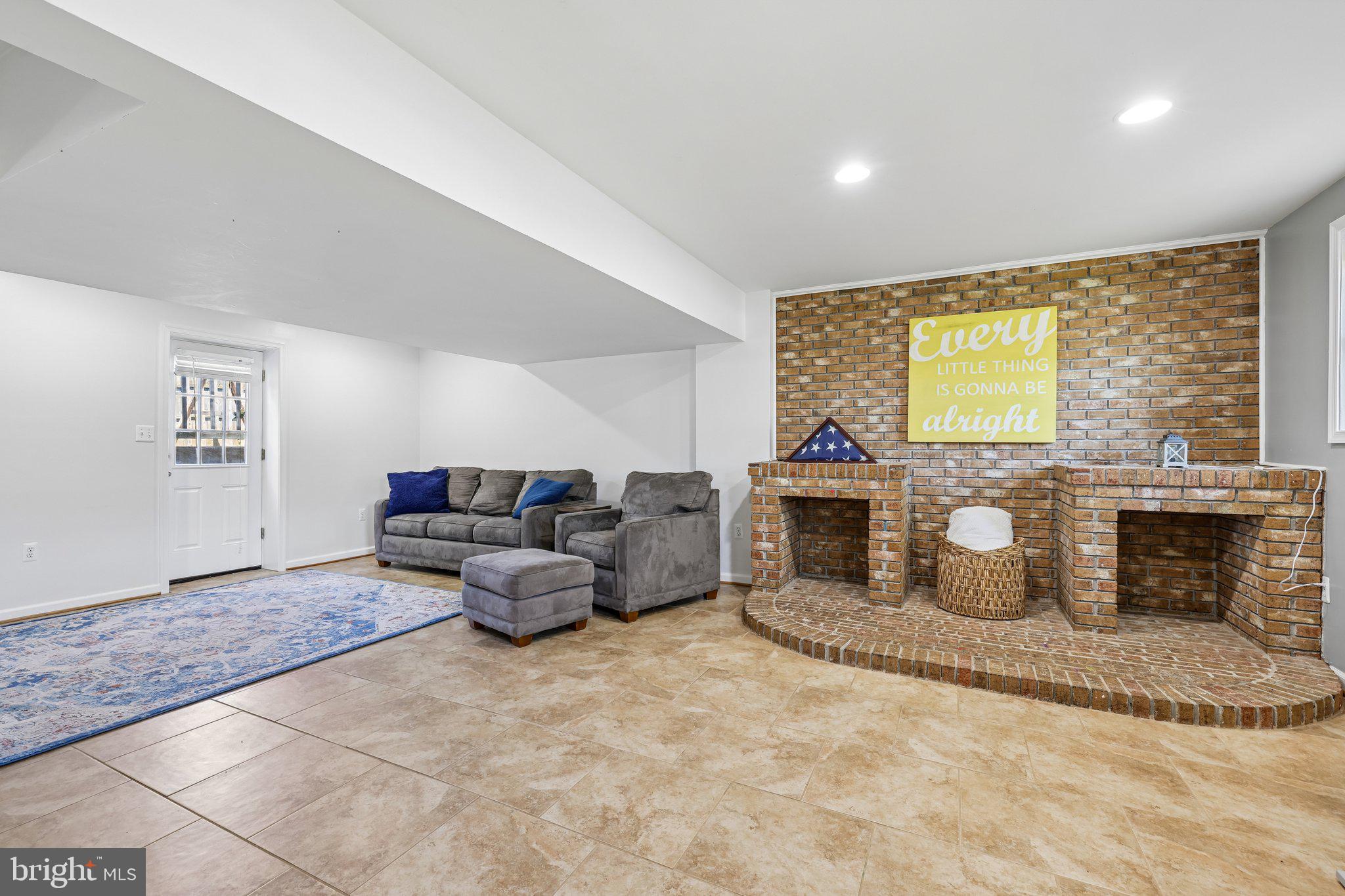 MT AIRY VILLAGE - Residential