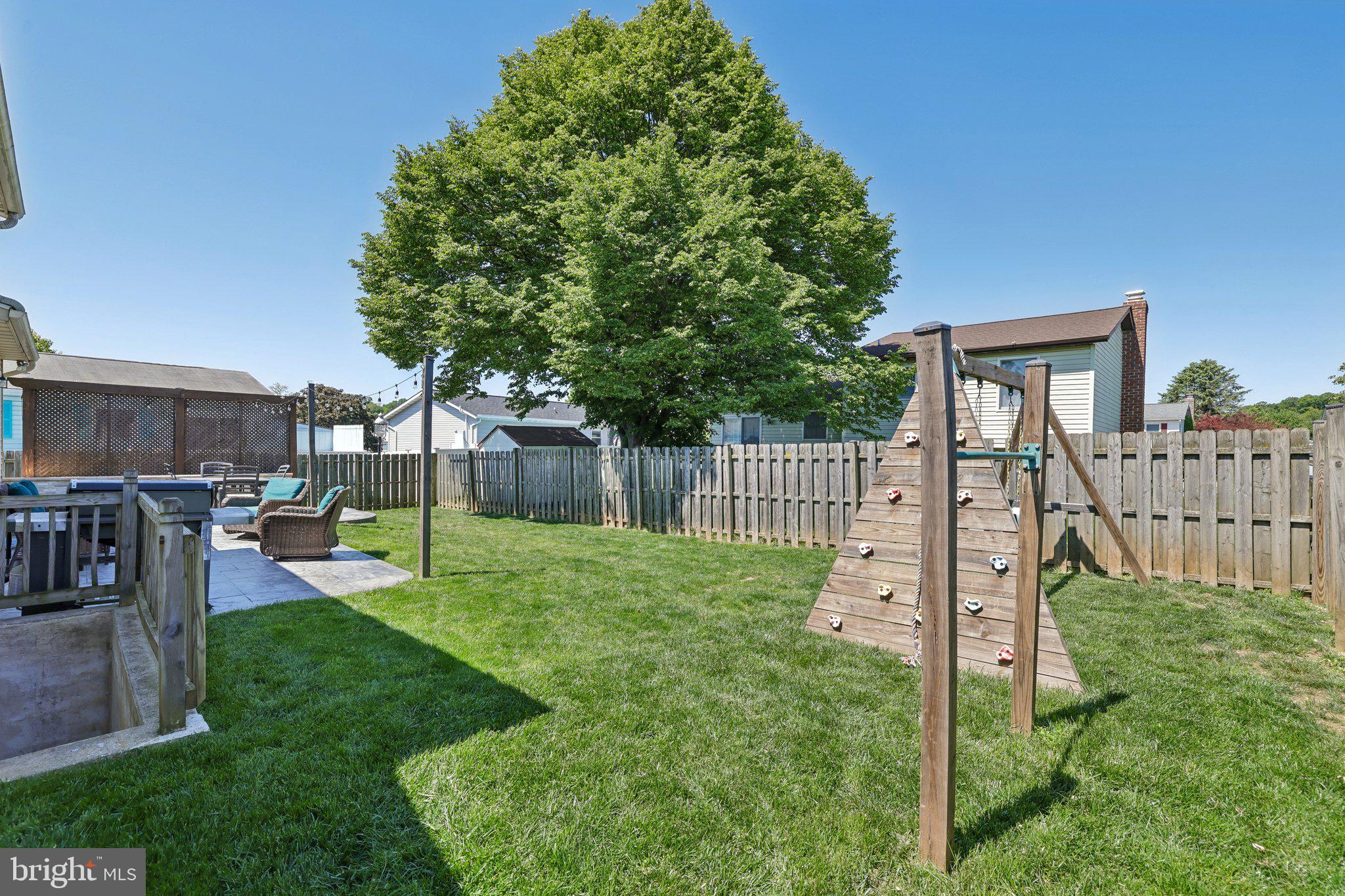MT AIRY VILLAGE - Residential