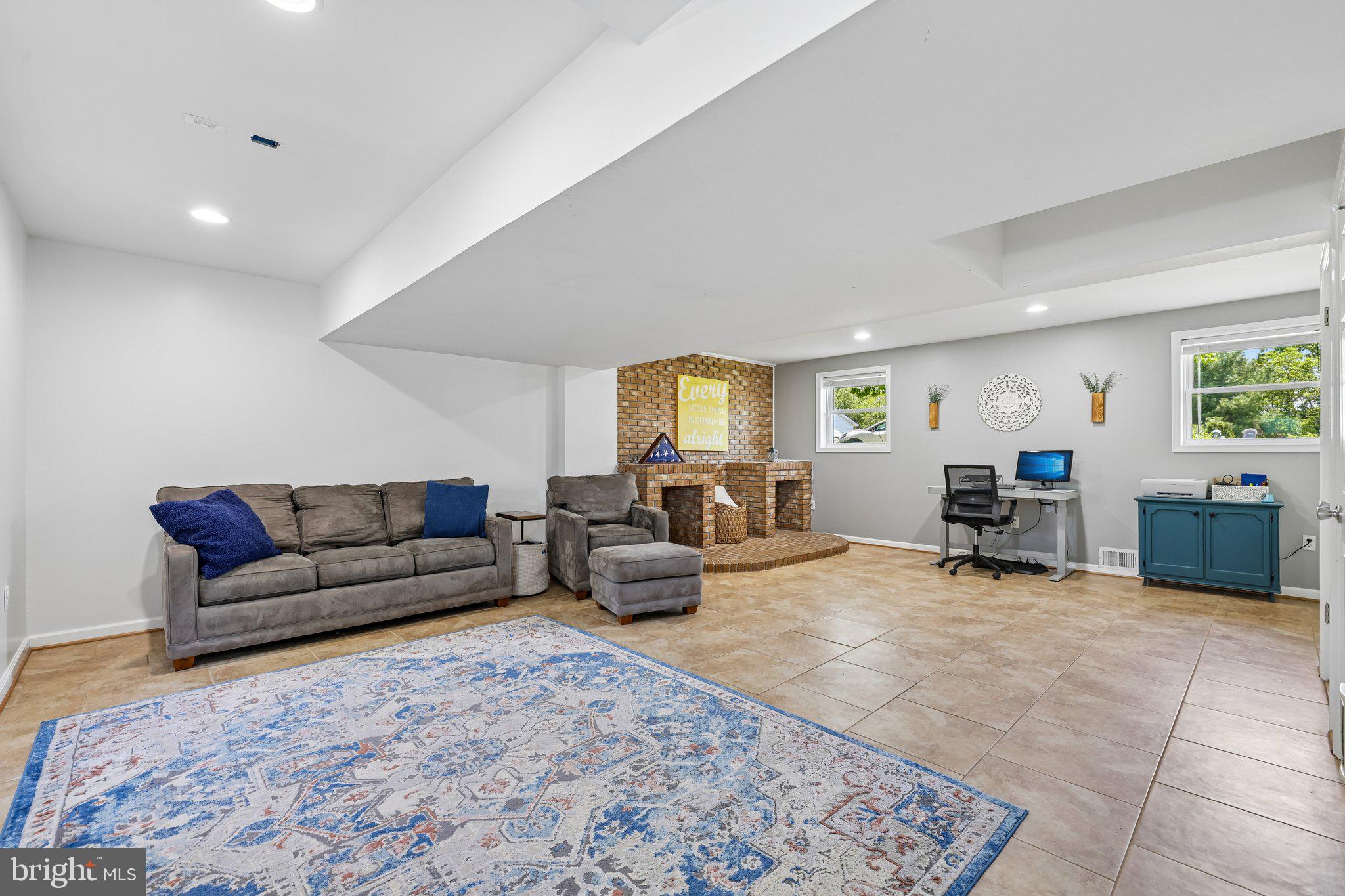 MT AIRY VILLAGE - Residential