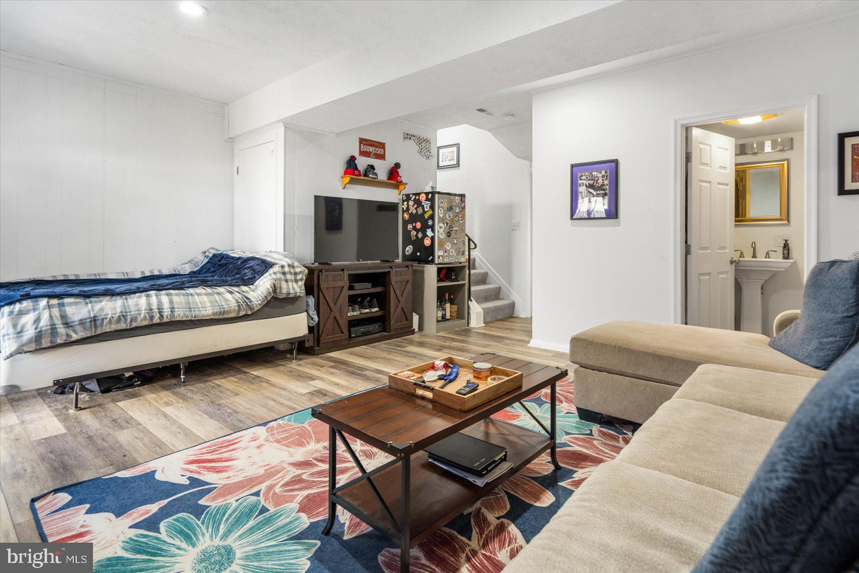 CASTLEMILL - Residential